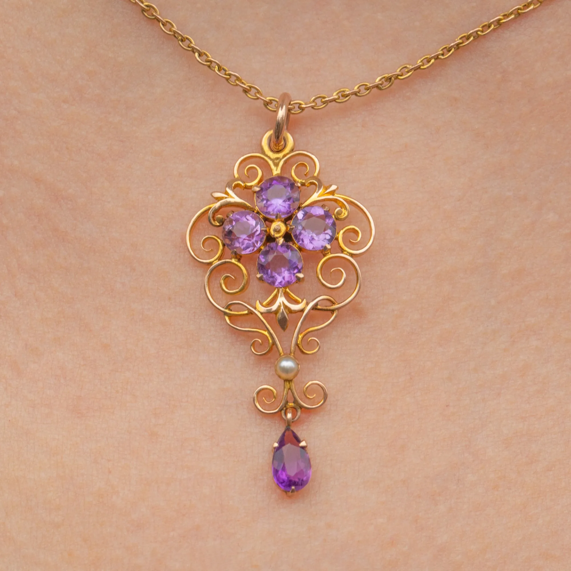 Antique 9ct Gold Amethyst Filigree Drop Pendant