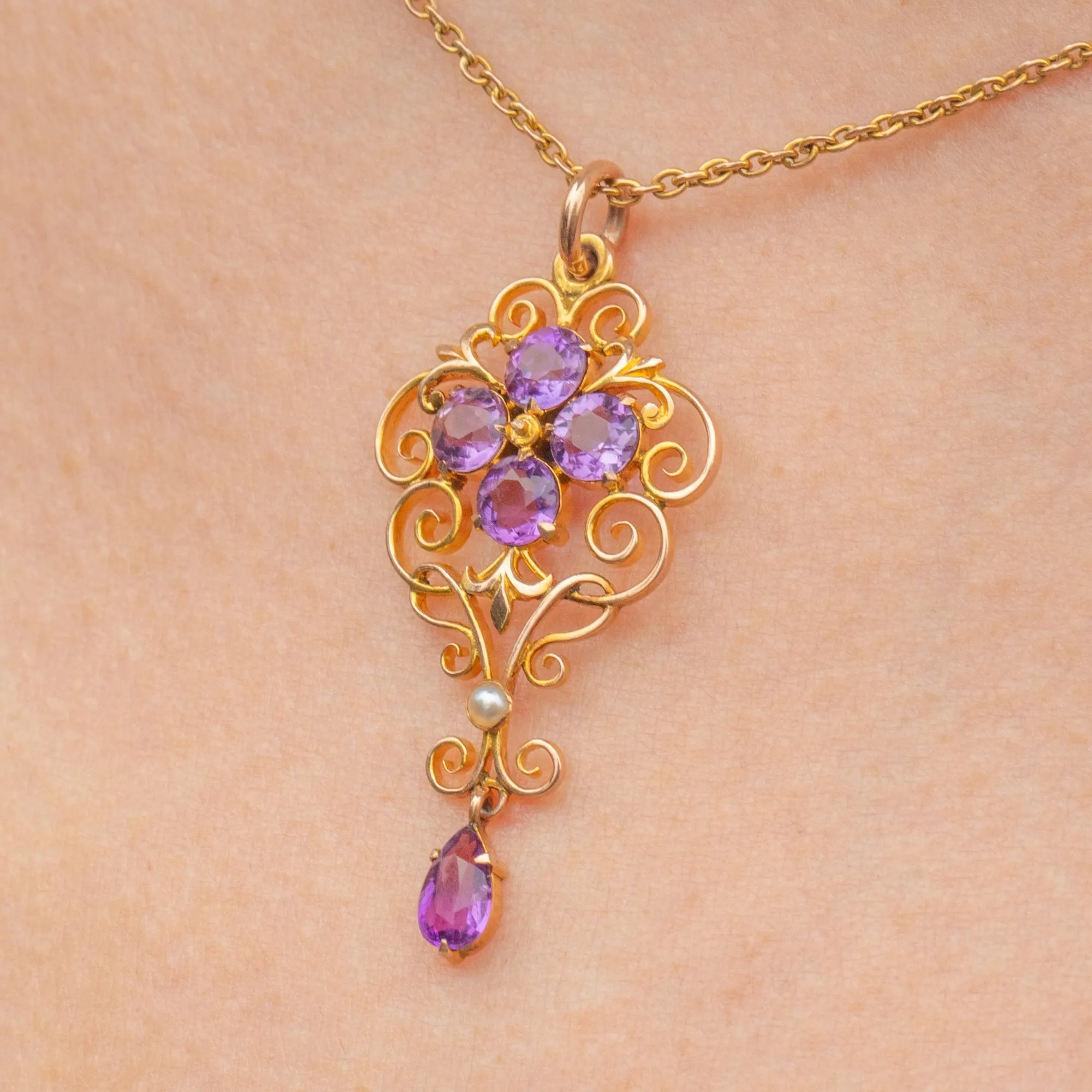 Antique 9ct Gold Amethyst Filigree Drop Pendant