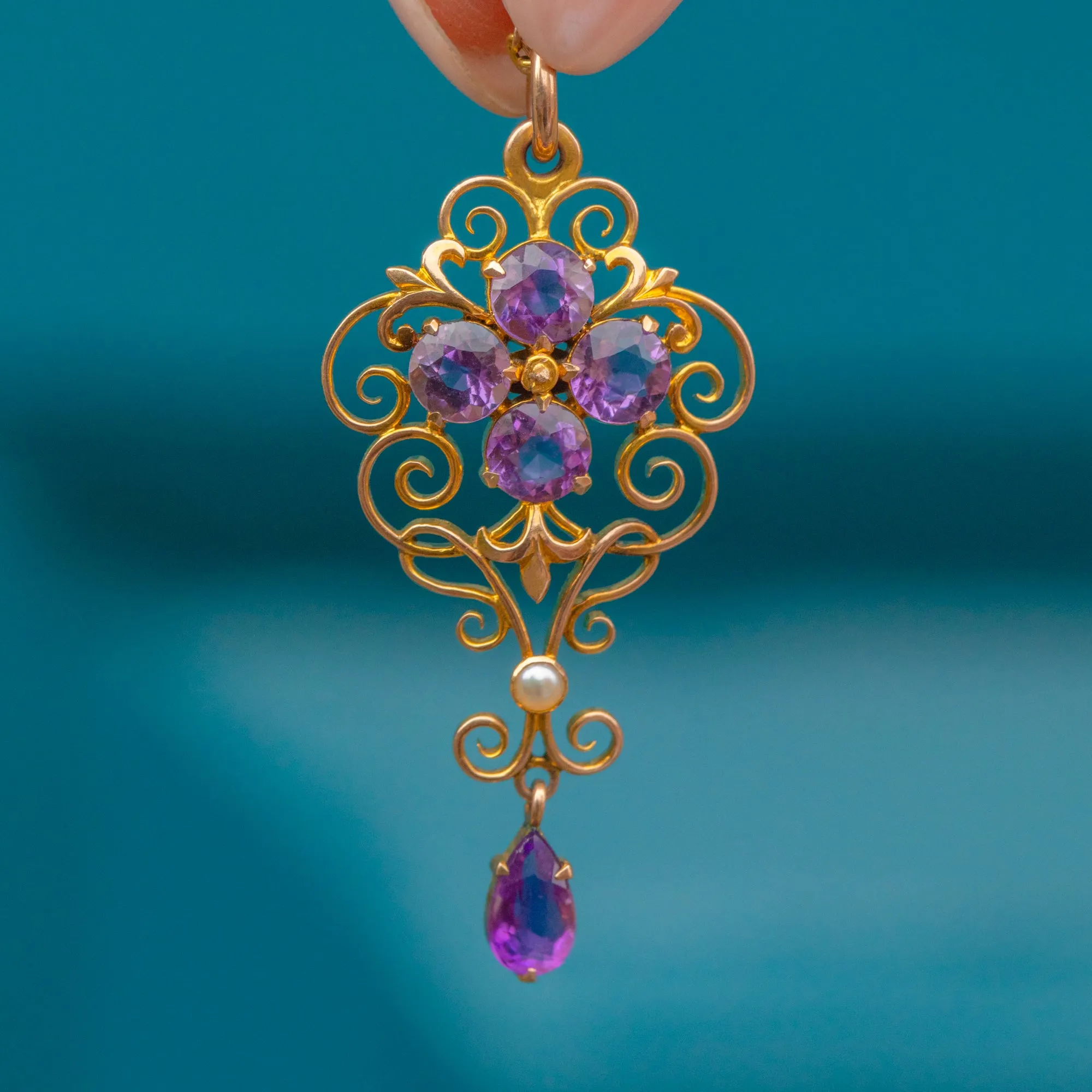 Antique 9ct Gold Amethyst Filigree Drop Pendant