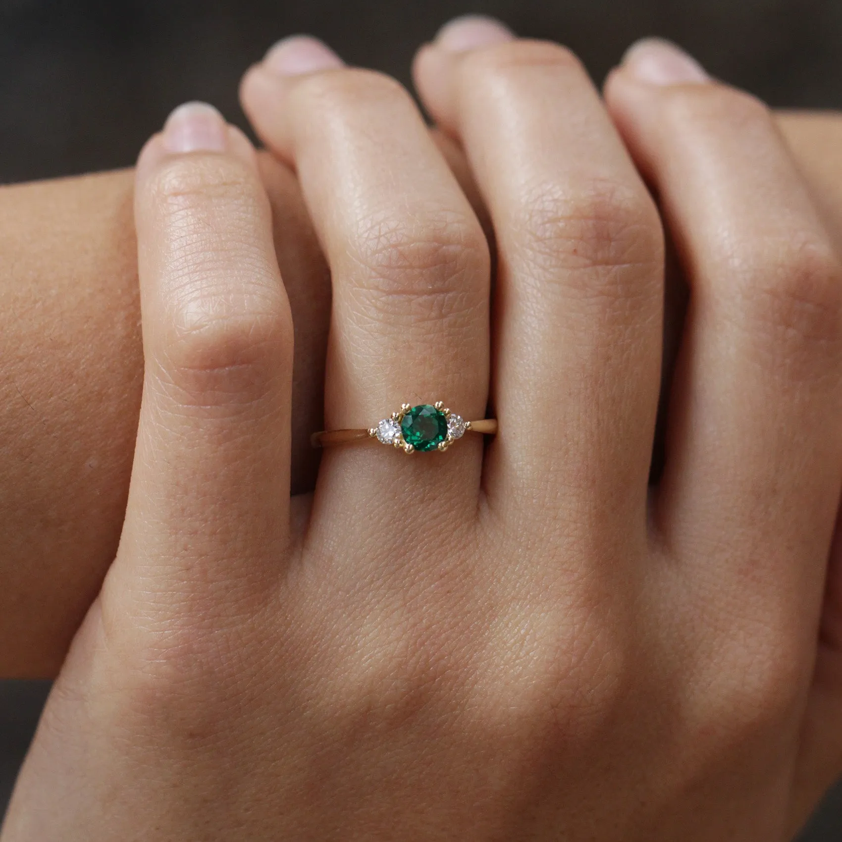 Audrey Gold Ring 4.5mm Emerald & Diamond