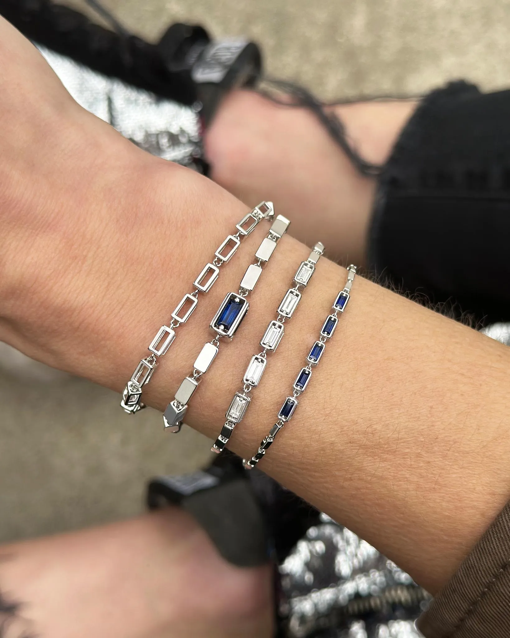 Block-Chain Multi-Diamond Medium Bracelet