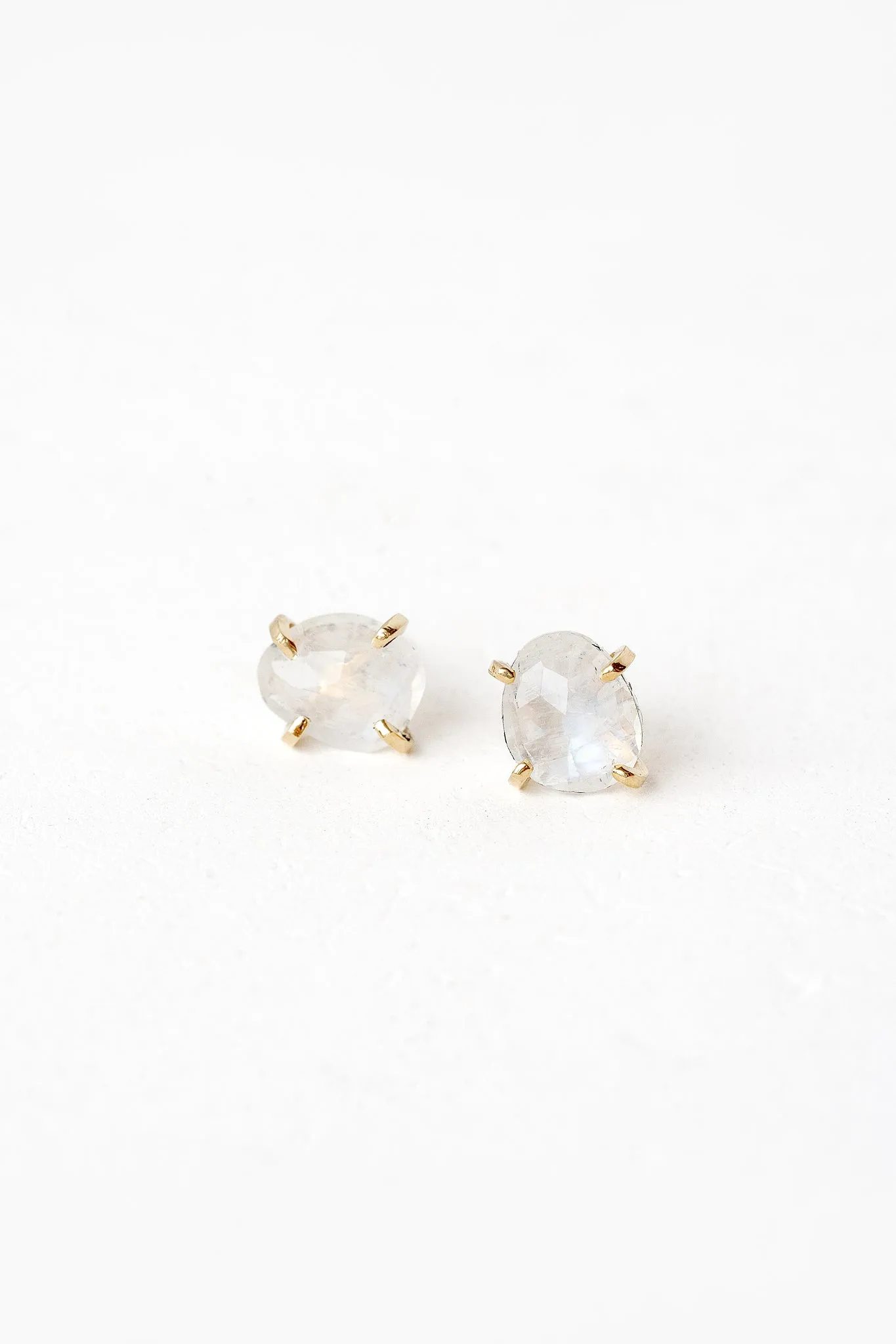 Elements Spectra Studs