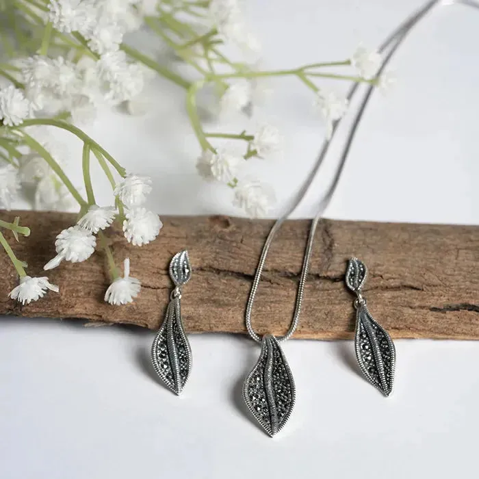 Leaf Pendant Set