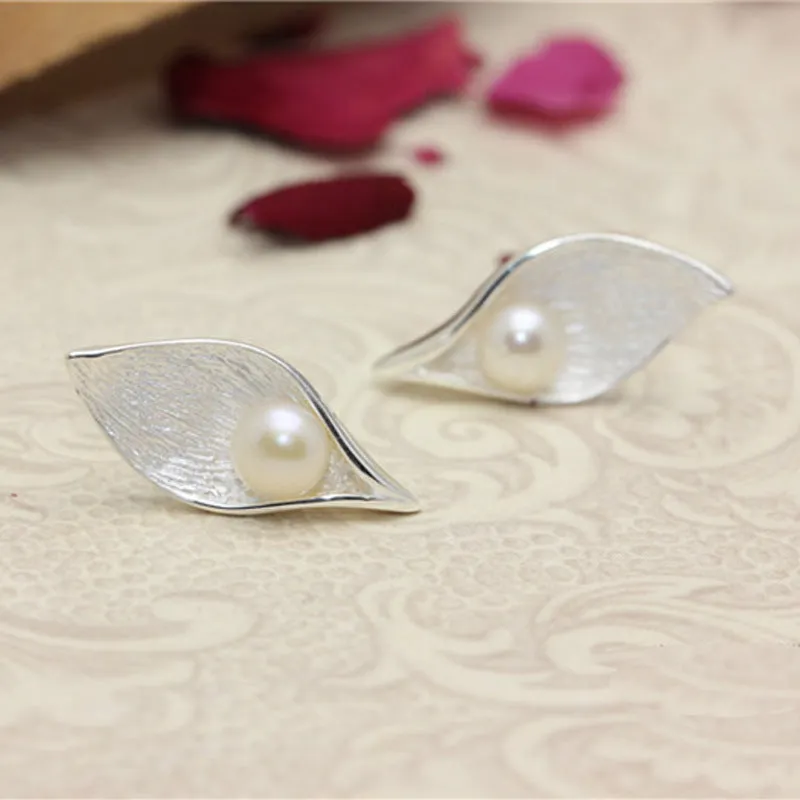 Leaf Tray Pearl Silver Studs Earrings for Women