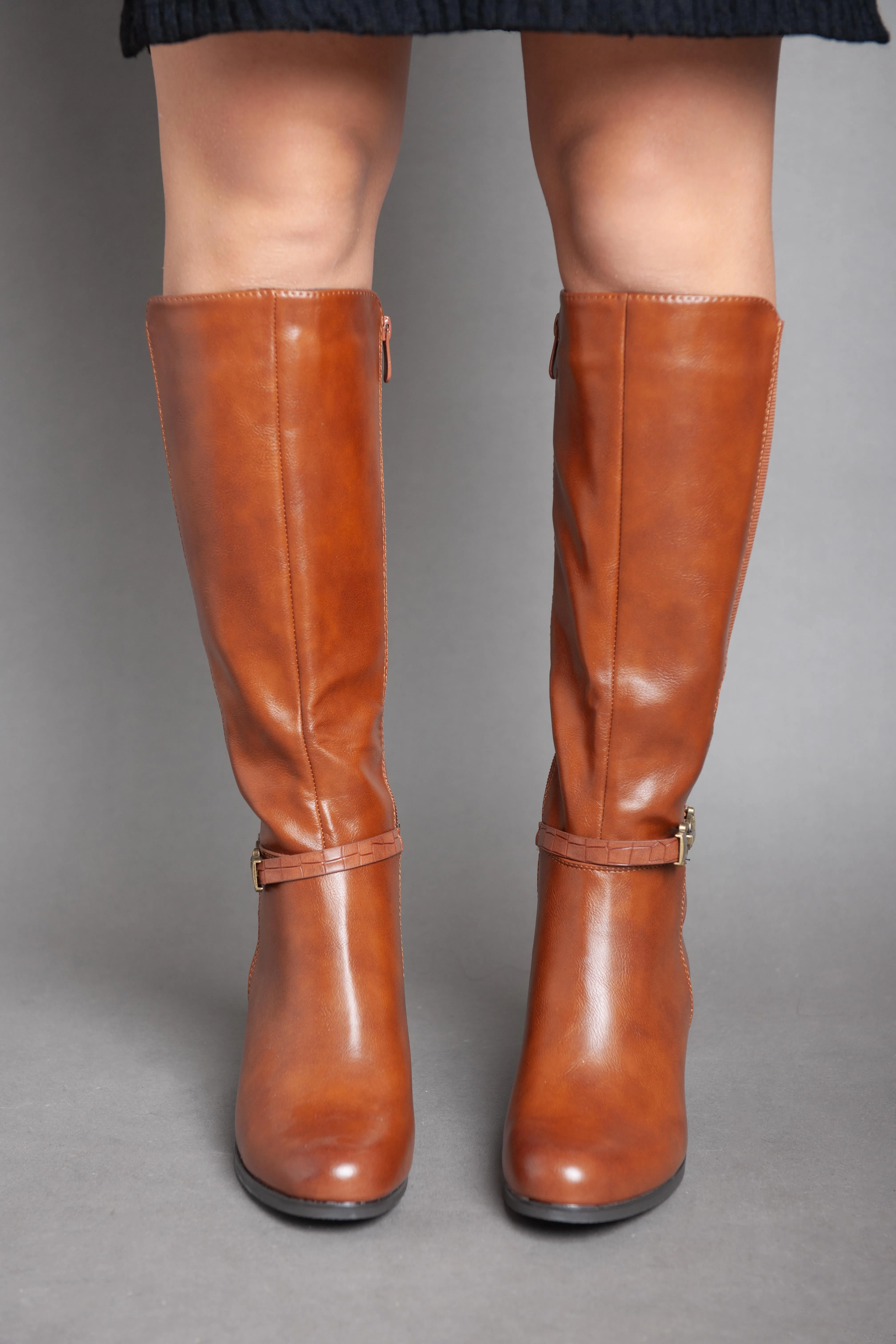 Leather Strap With Chains - Knee Boot - Camel