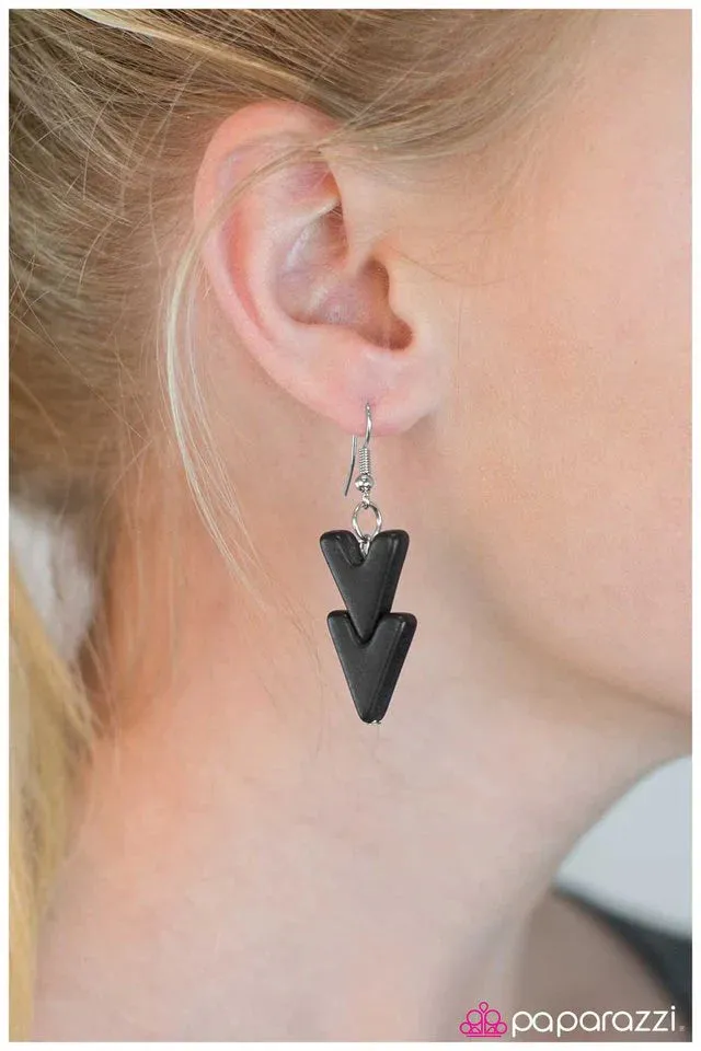 Paparazzi Earring ~ The Way the Wind Blows - Black