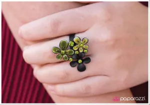 Paparazzi Ring ~ How Does Your Garden Grow? - Green