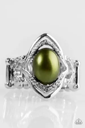 Paparazzi Ring ~ Positively Posh - Green