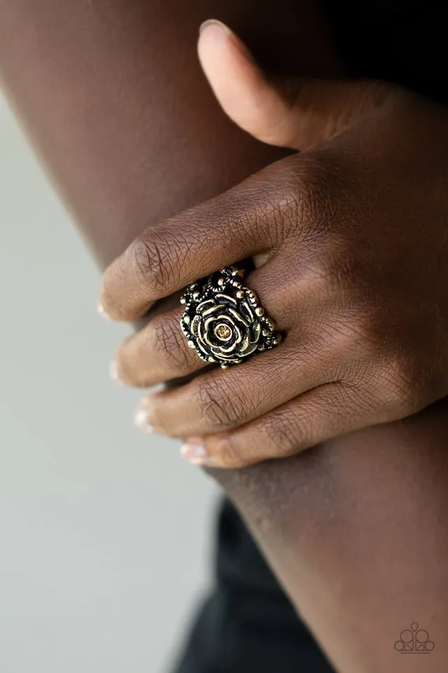 Paparazzi Ring ~ Rose Garden Royal - Brass