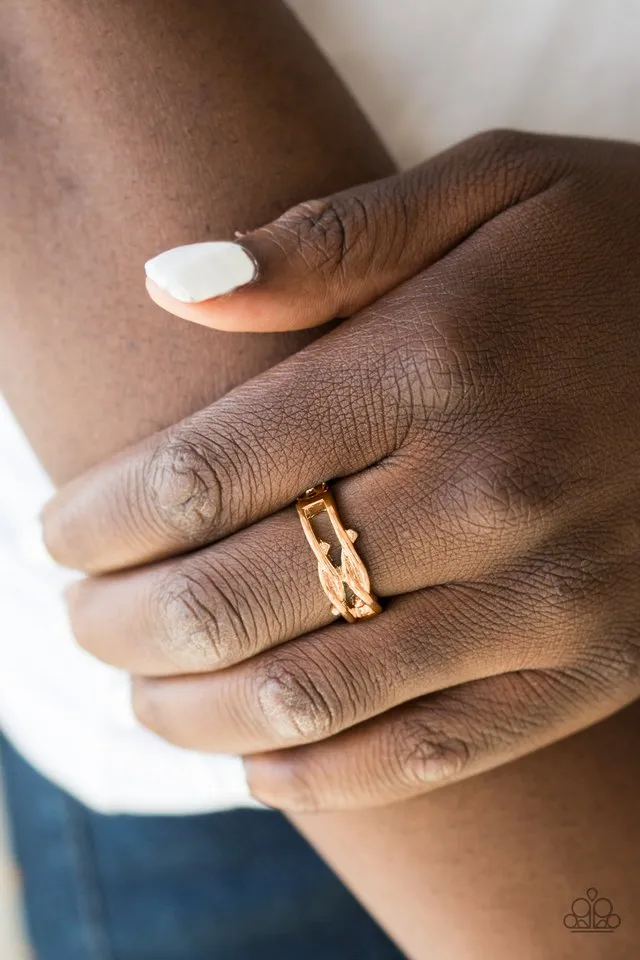 Paparazzi Ring ~ Very Vogue - Gold