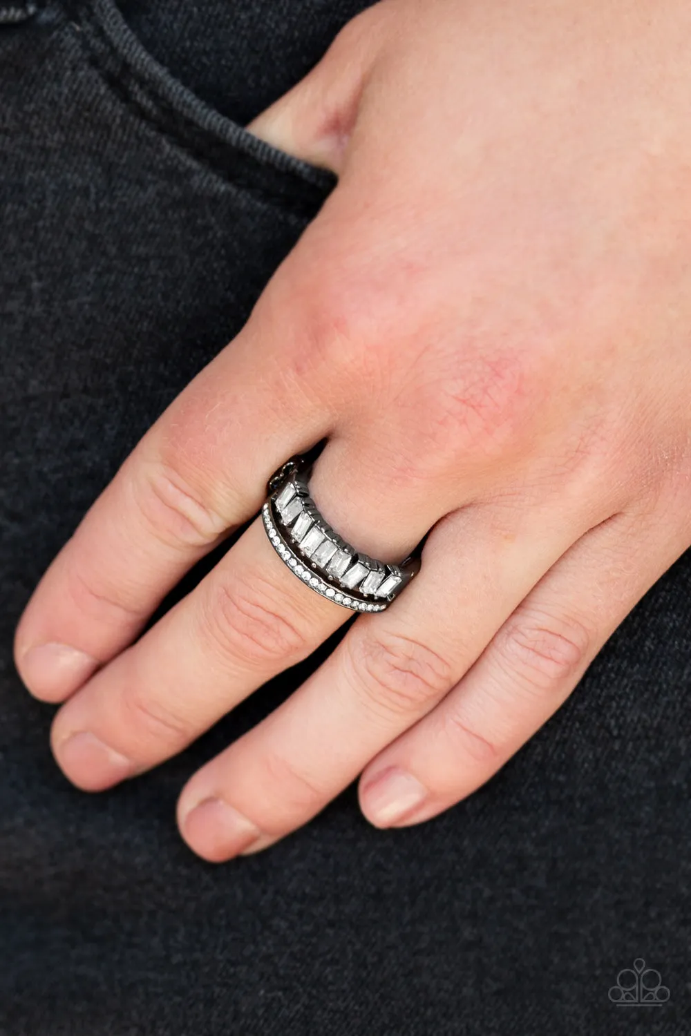 Paparazzi Royal Treasure Chest Black Ring