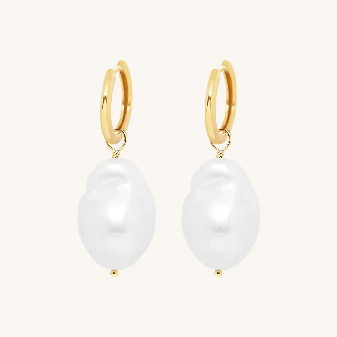 Vienna Pearl Hoops