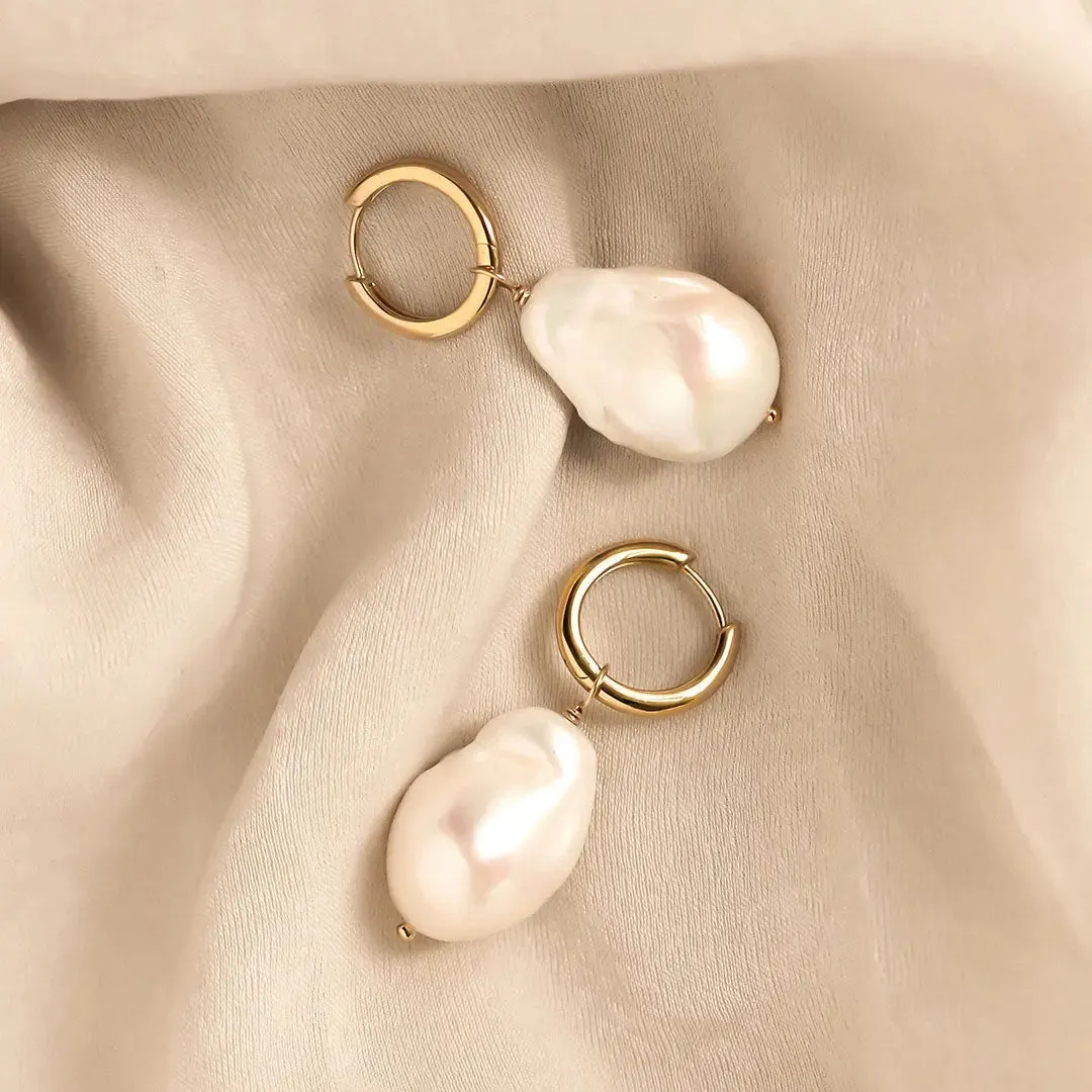 Vienna Pearl Hoops